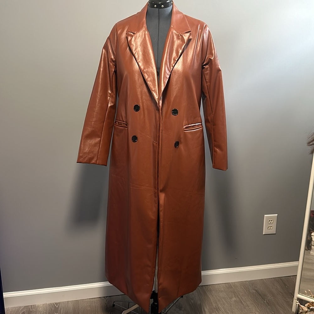 **LIKE NEW** MISSGUIDED FAUX LEATHER TRENCH COAT